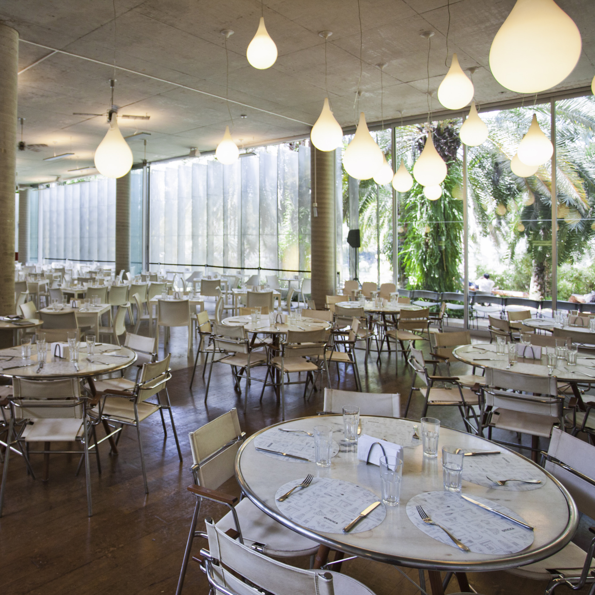 Visite restaurante Oiticica no Inhotim