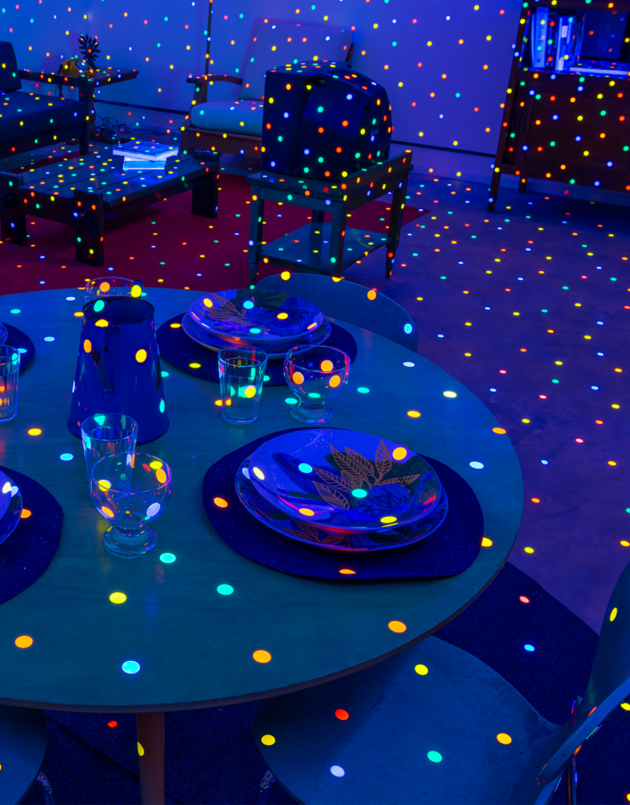 Children are invited to create a painting inspired by the gardens and colors of the Yayoi Kusama Gallery. Photo: Daniel Mansur