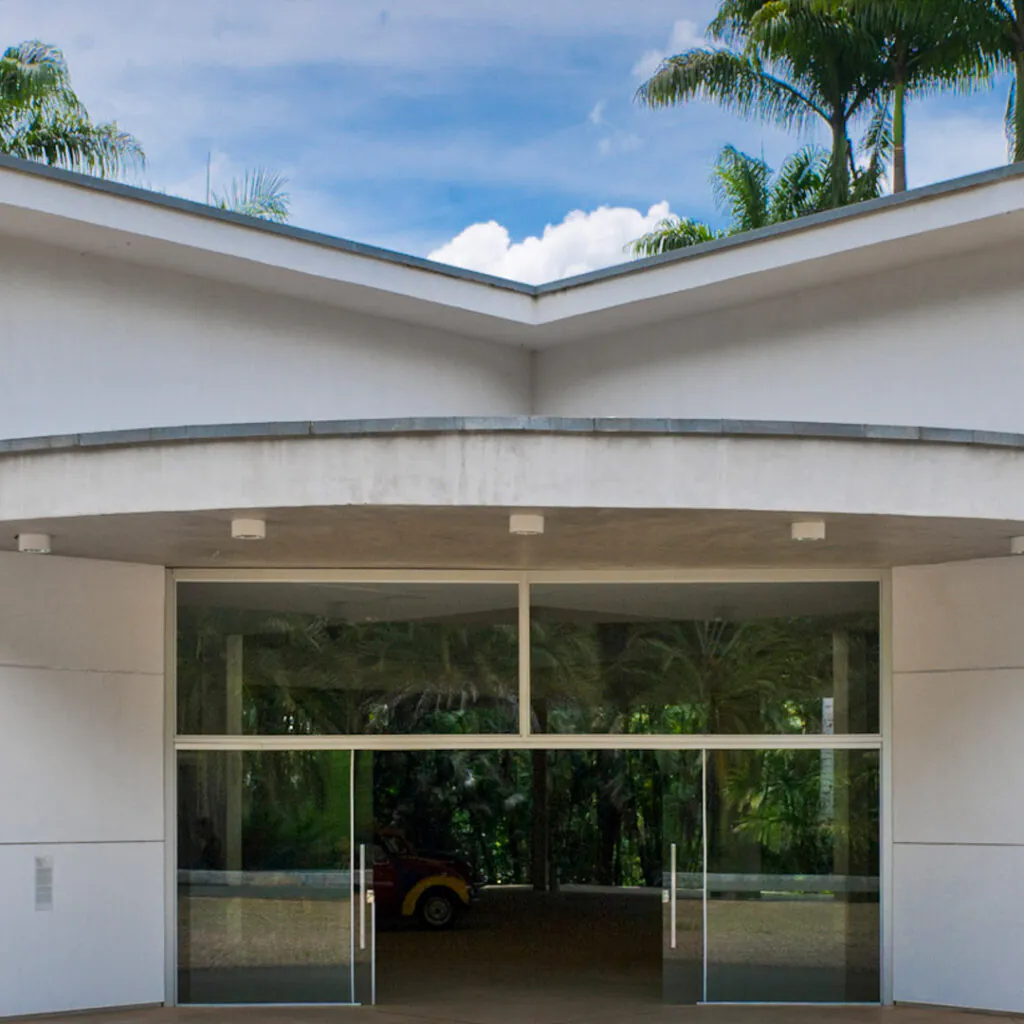 Galeria Praça, Paulo Orsini, 2004. Foto: William Gomes